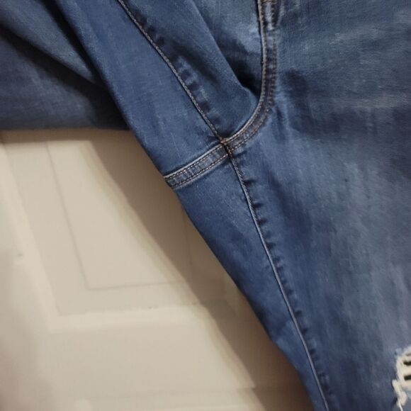 LANE Bryant Flex Magic Boyfriend Jean - Plaid Backed Destruction - Picture 6 of 7